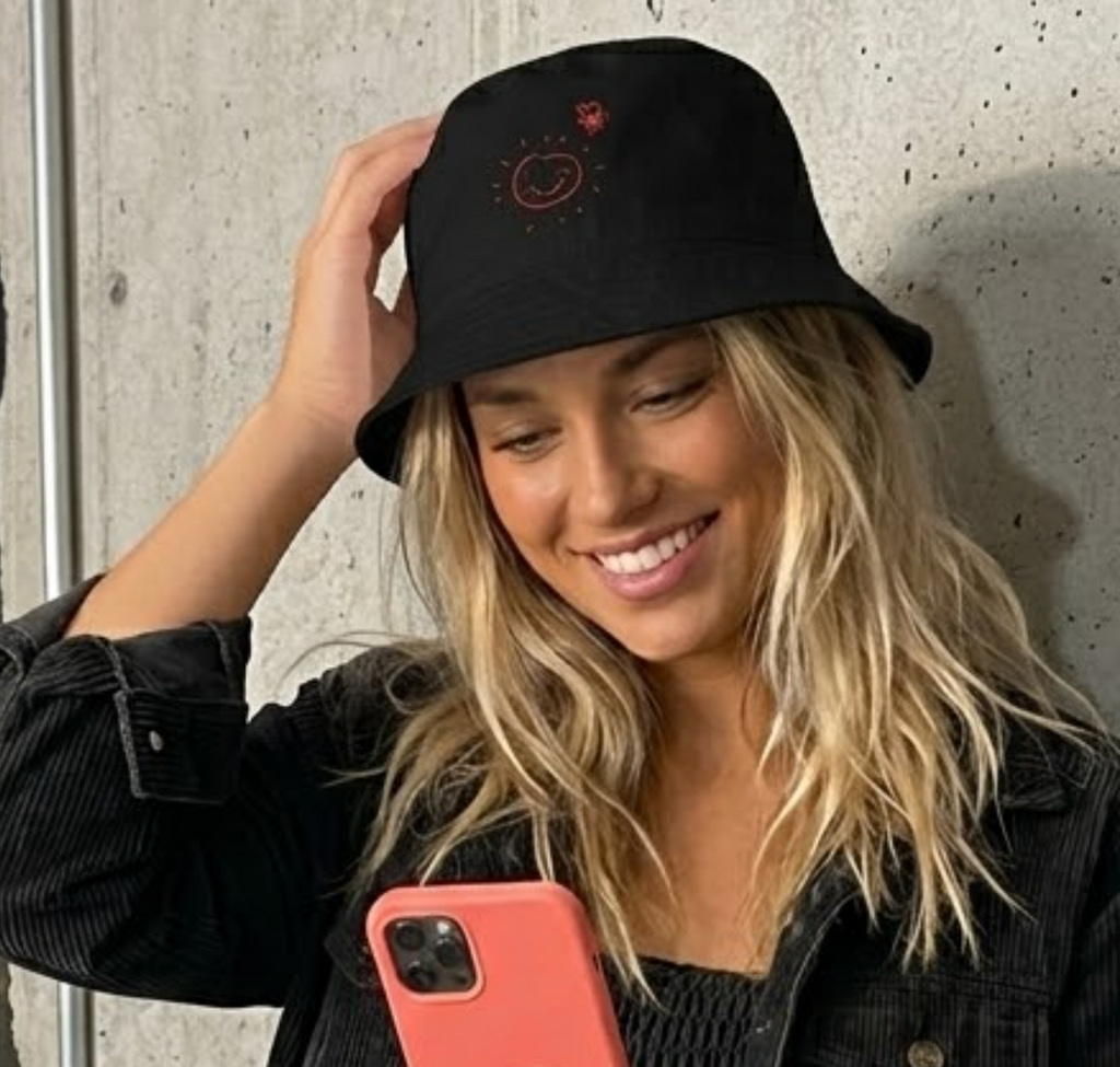 The Bucket Claw Hat